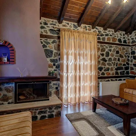 辛诺娜潘神公寓 *