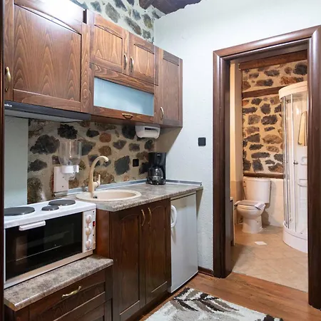 辛诺娜潘神公寓 *